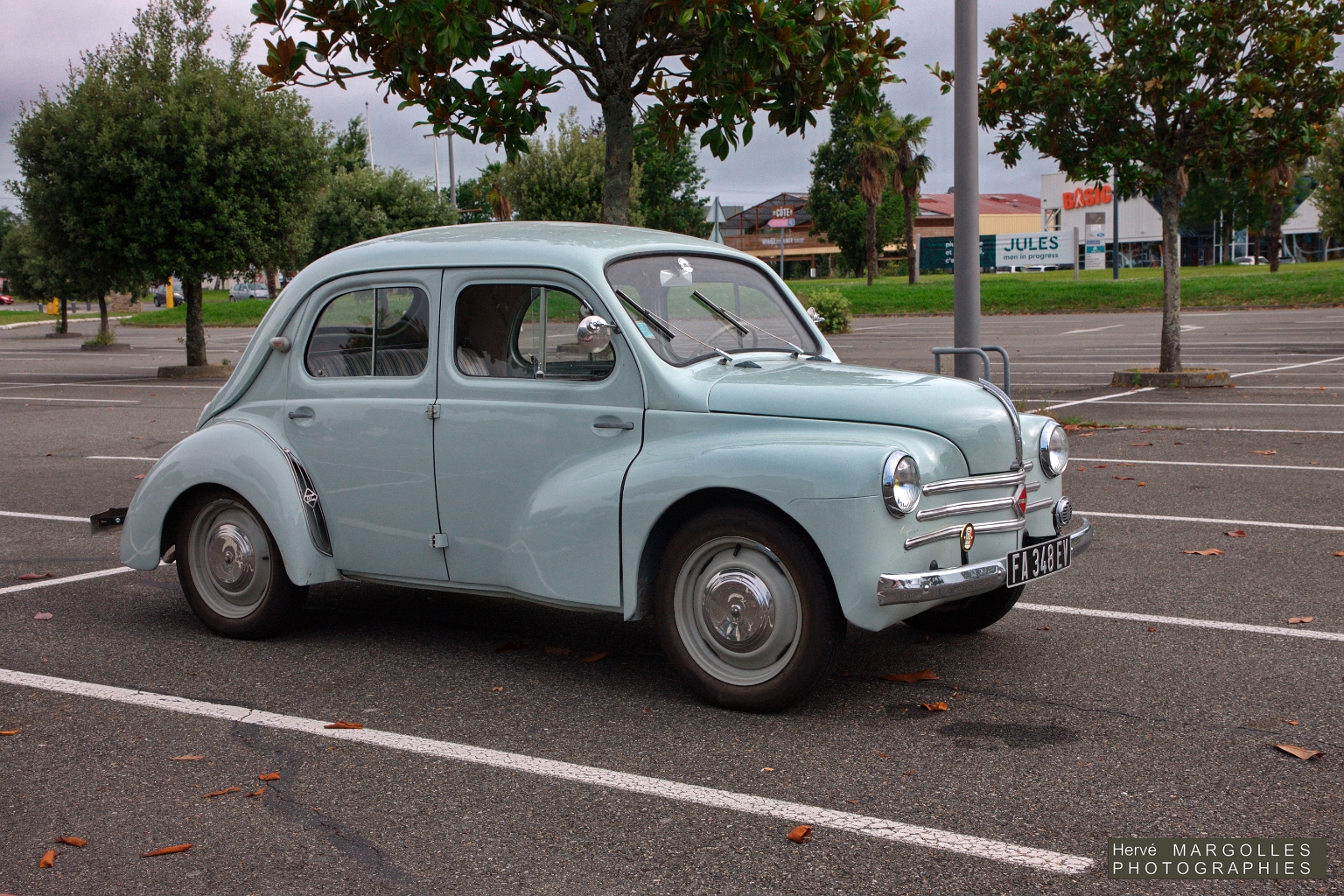 Renault 4 CV_01.jpg
